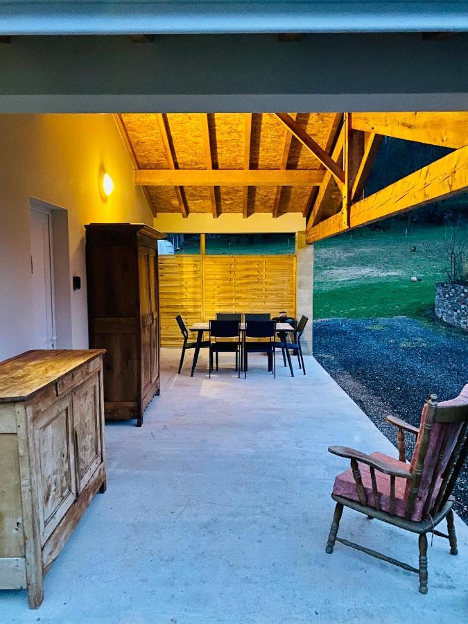 Loft24 Fibre Tout Compris Ussat Luaran gambar